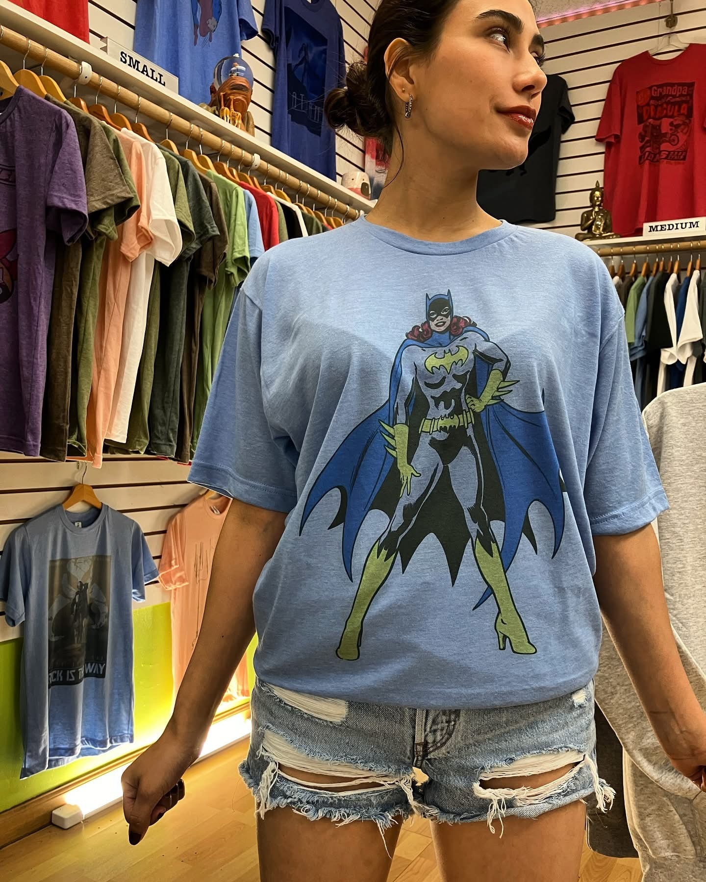 BatWomen Retro Vintage Graphic Design T-shirt